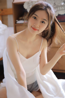 金梅瓶3